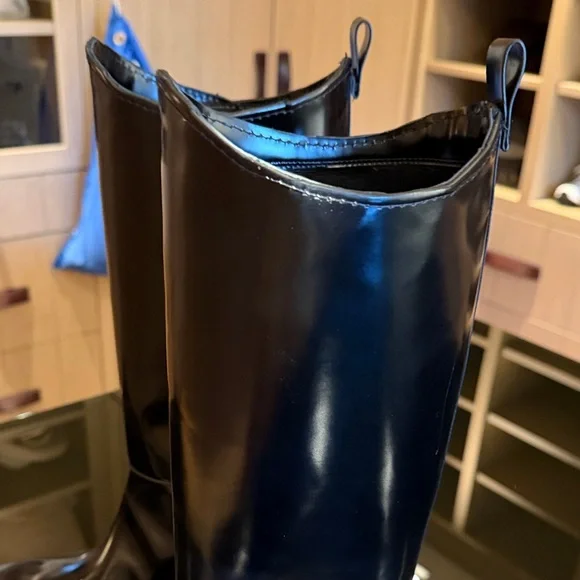 Jil Sander Glossy Black Heeled Boots - Picture 9 of 9